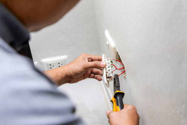 Best Electrical Installation Contractor  in Wilton Manors, FL